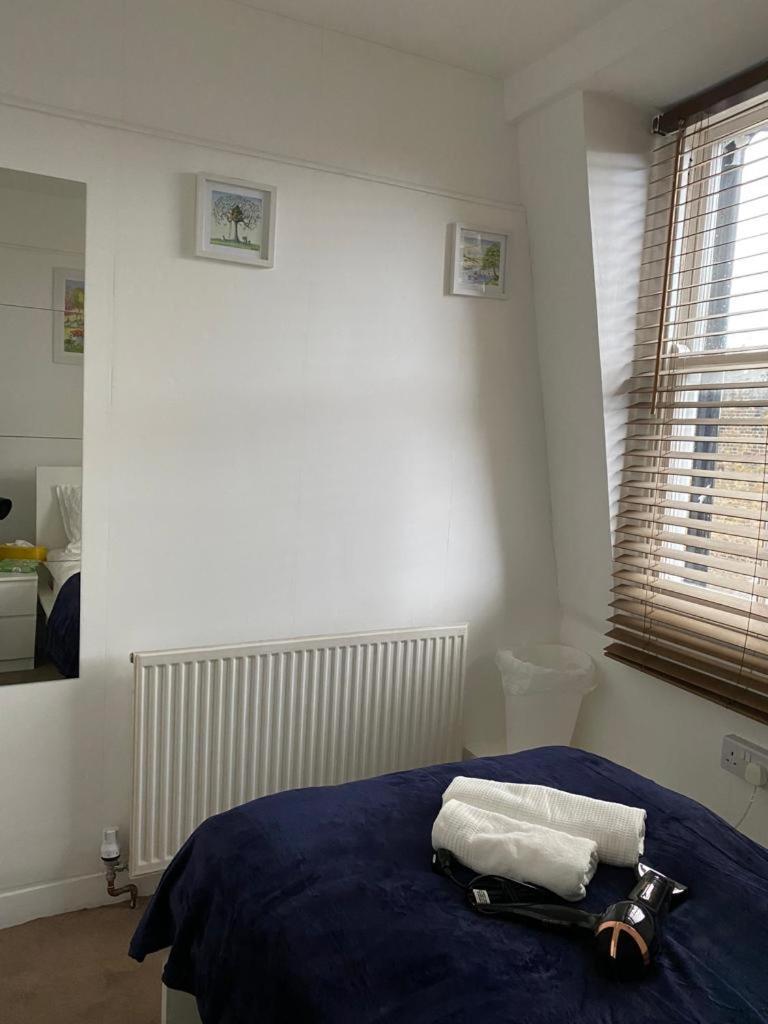 Homestay Comfy Private In Camden Town, *