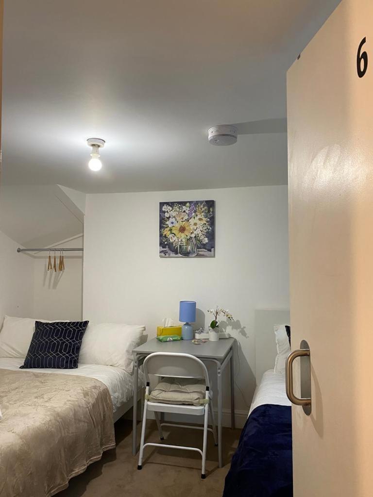 Comfy Private In Camden Town, *